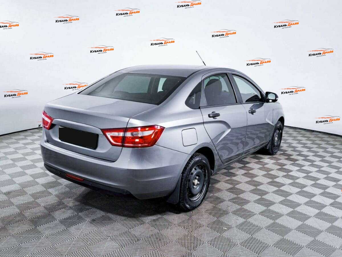 Lada (ВАЗ) Vesta 2017 года с пробегом. Фото: #4