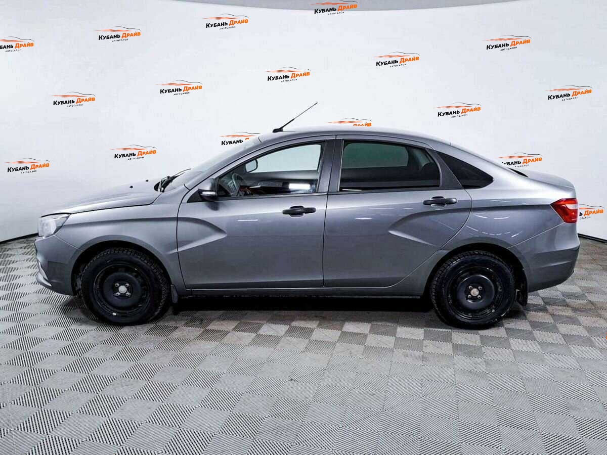 Lada (ВАЗ) Vesta 2017 года с пробегом. Фото: #7