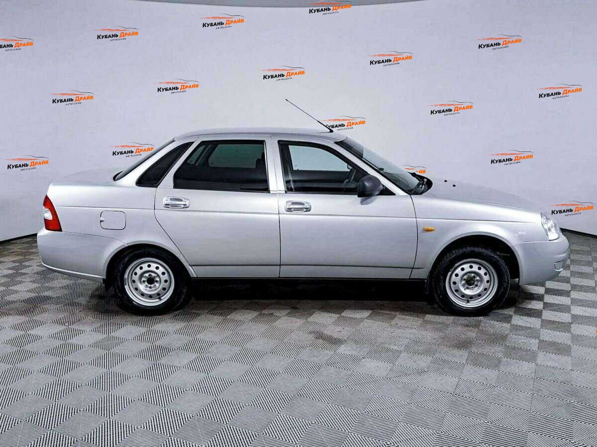 Lada (ВАЗ) Priora 2017 года с пробегом. Фото: #3