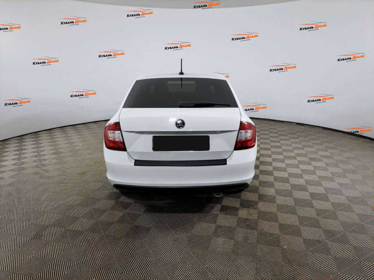 Skoda Rapid 2018 года с пробегом. Фото: #5