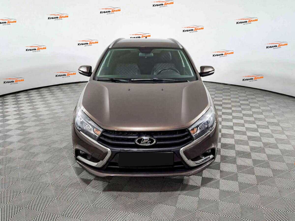 Lada (ВАЗ) Vesta 2020 года с пробегом. Фото: #1