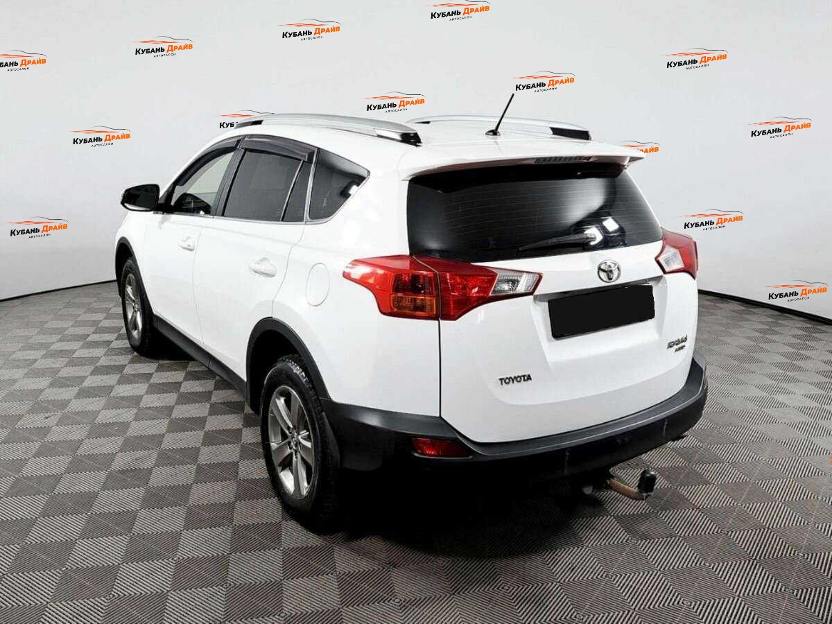 Toyota RAV4 2015 года с пробегом. Фото: #5