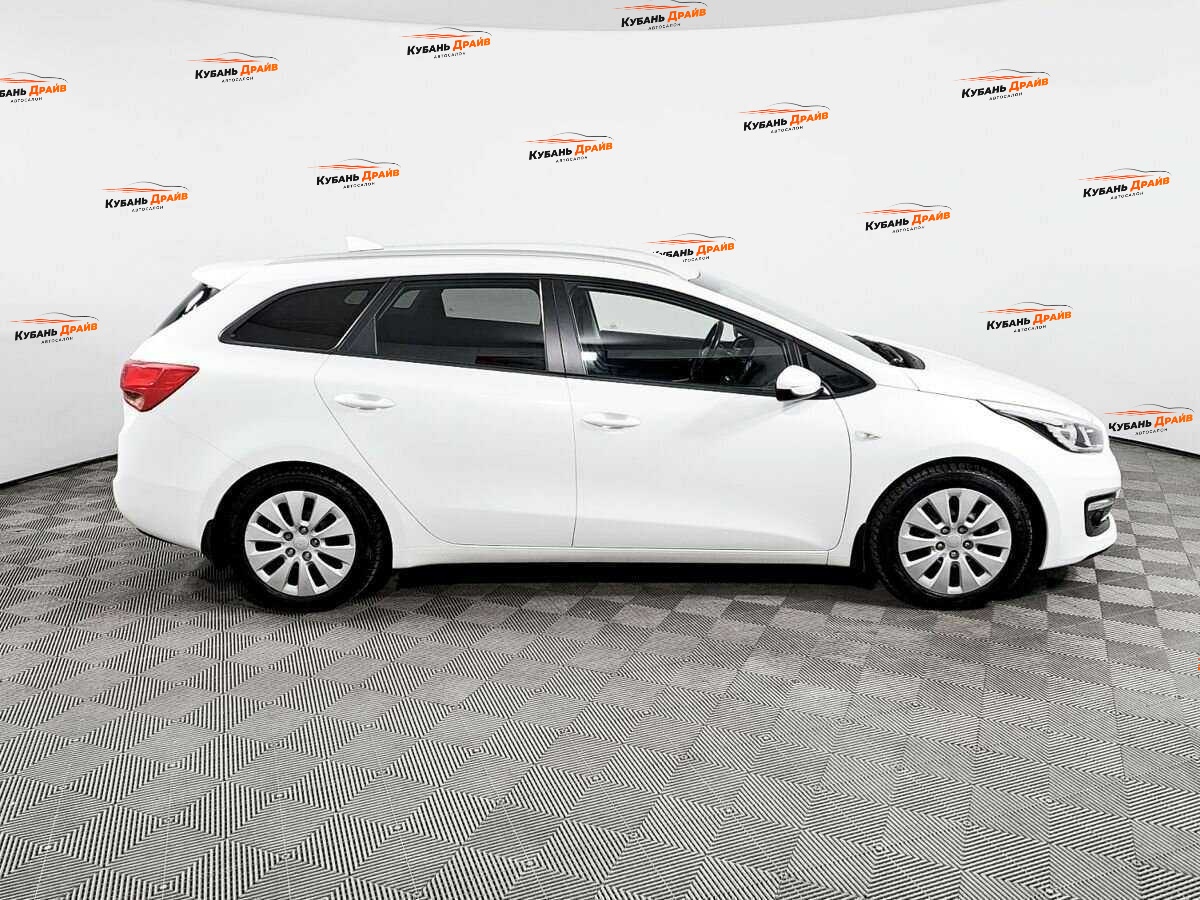 Kia Ceed 2018 года с пробегом. Фото: #3