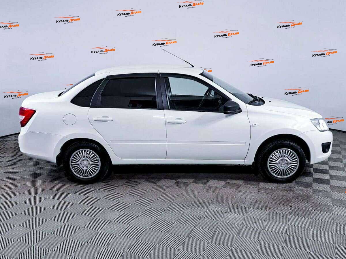 Lada (ВАЗ) Granta 2018 года с пробегом. Фото: #3
