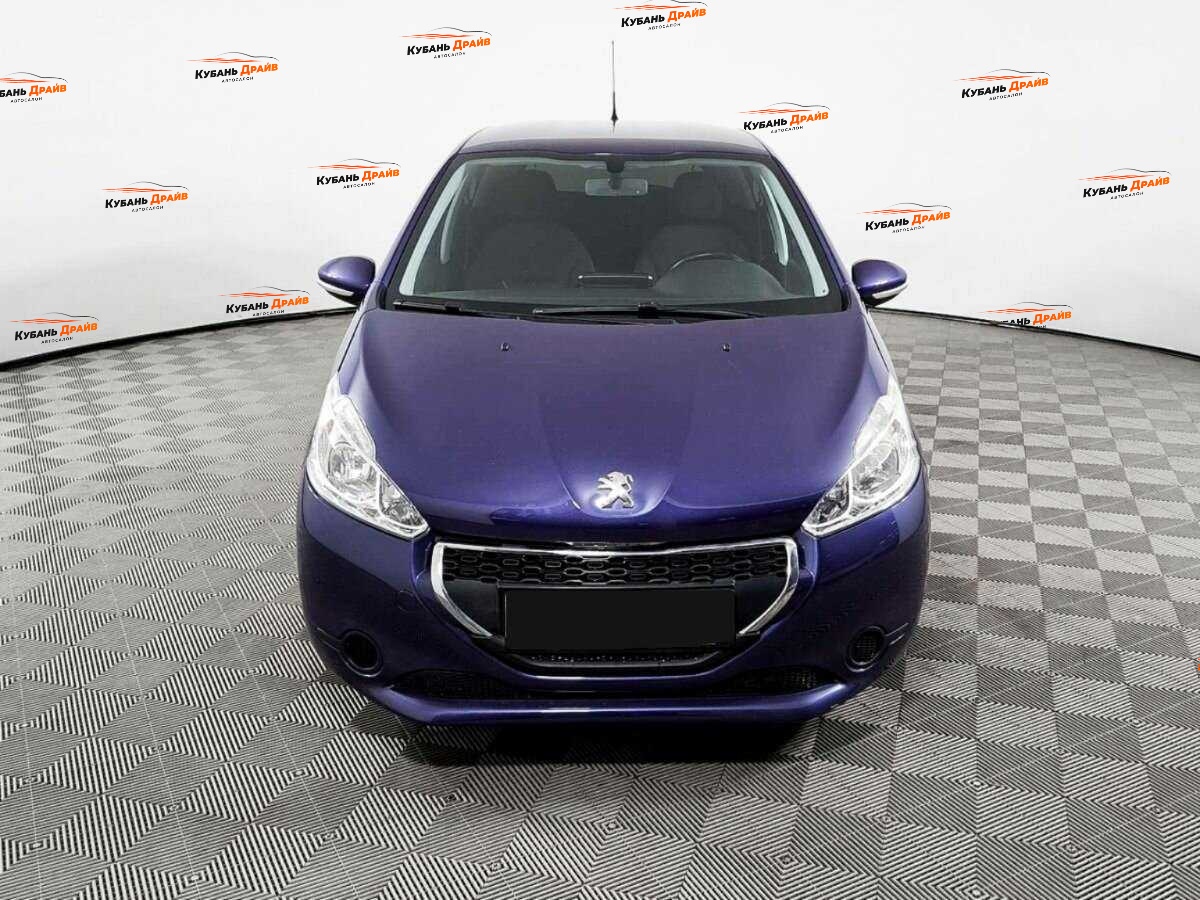 Peugeot 208 2013 года с пробегом. Фото: #1