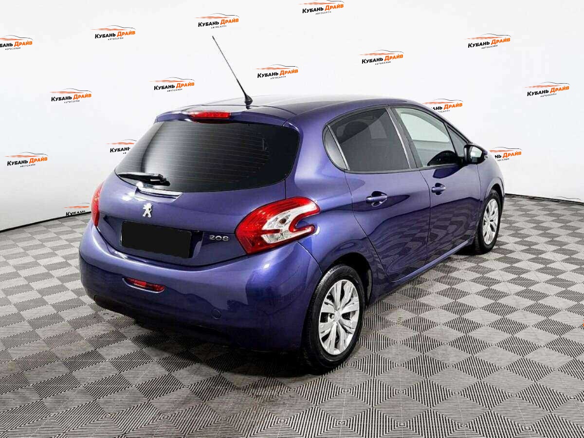 Peugeot 208 2013 года с пробегом. Фото: #4