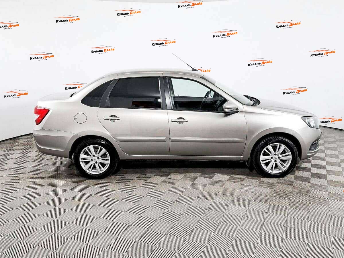 Lada (ВАЗ) Granta 2019 года с пробегом. Фото: #3