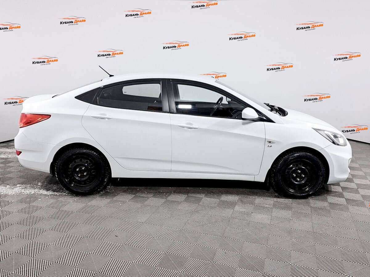 Hyundai Solaris 2013 года с пробегом. Фото: #3