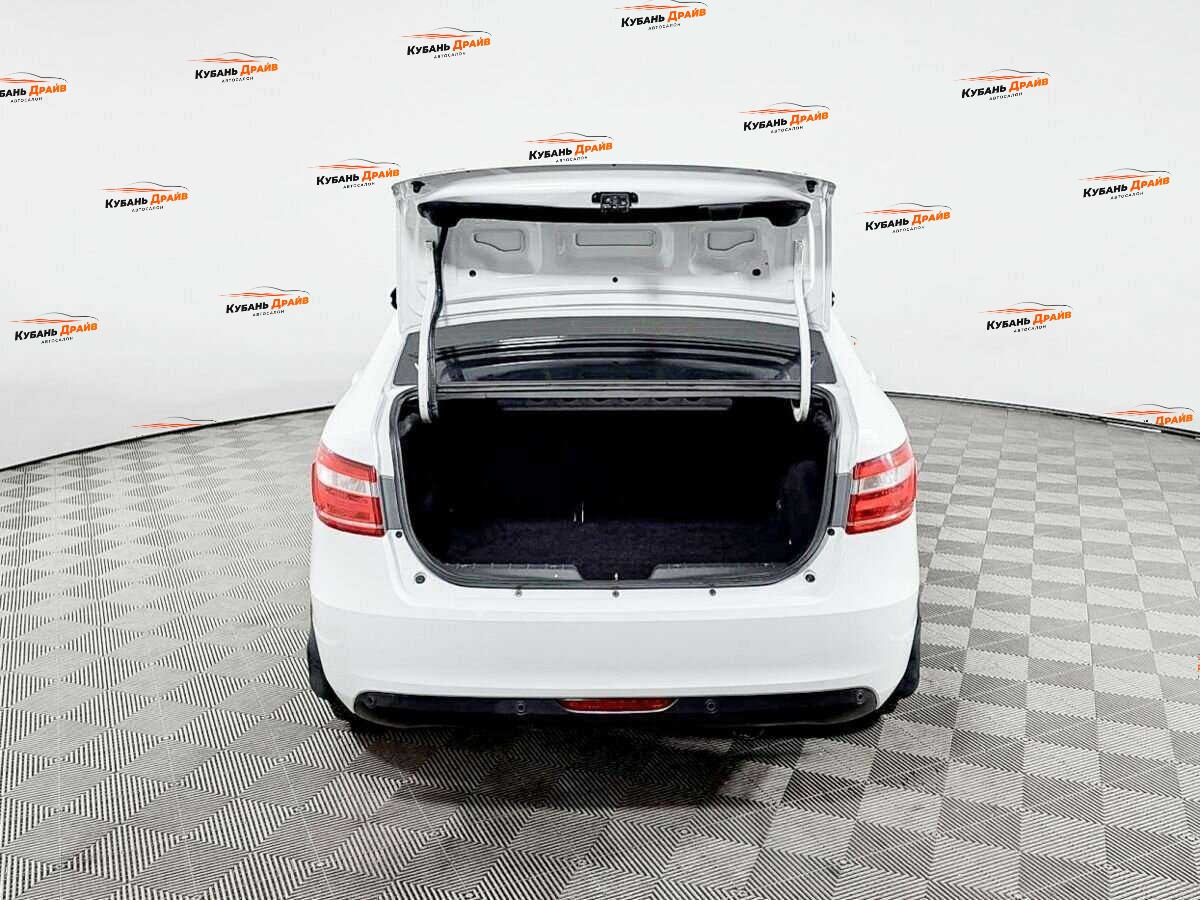 Lada (ВАЗ) Vesta 2019 года с пробегом. Фото: #7