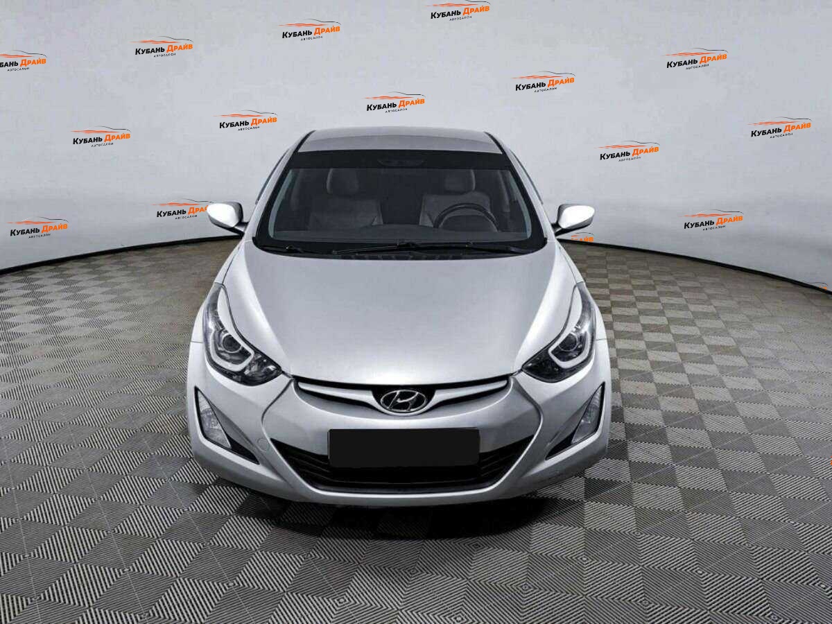 Hyundai Elantra 2015 года с пробегом. Фото: #1