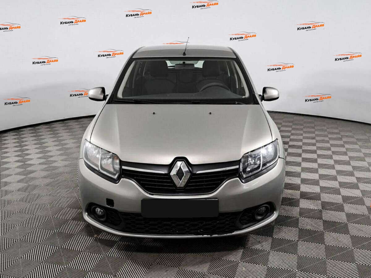 Renault Sandero 2015 года с пробегом. Фото: #1