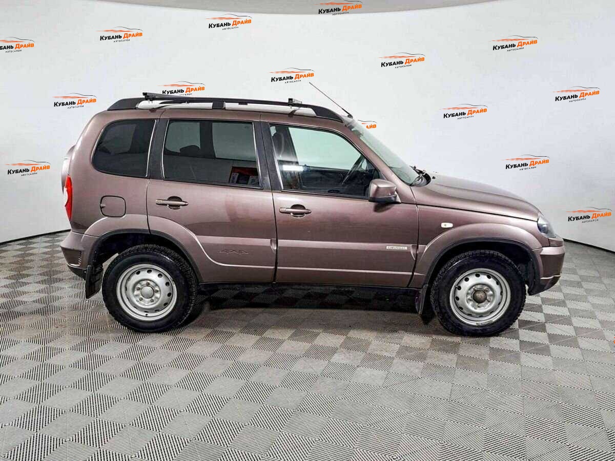 Chevrolet Niva 2017 года с пробегом. Фото: #3