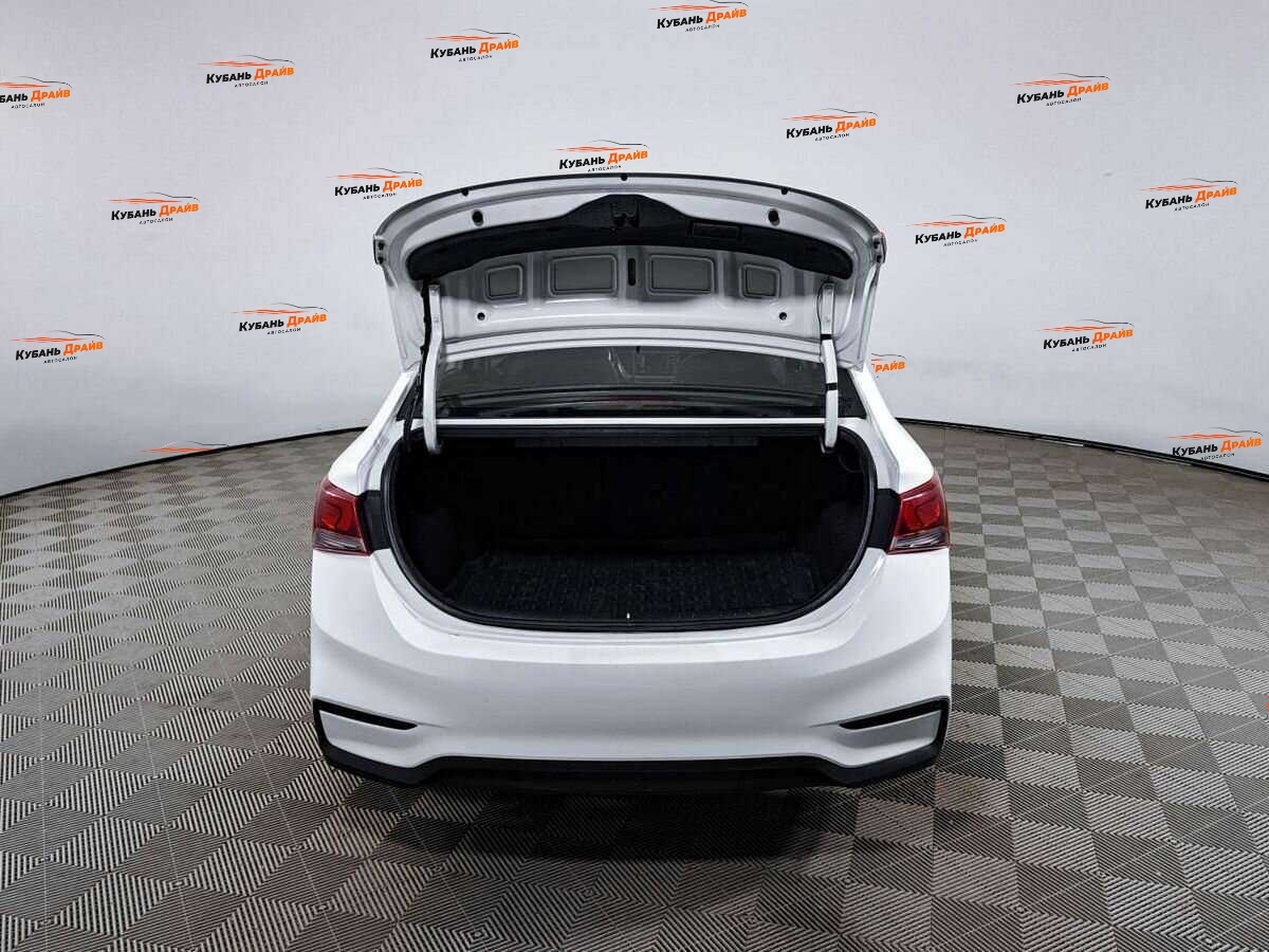 Hyundai Solaris 2017 года с пробегом. Фото: #9