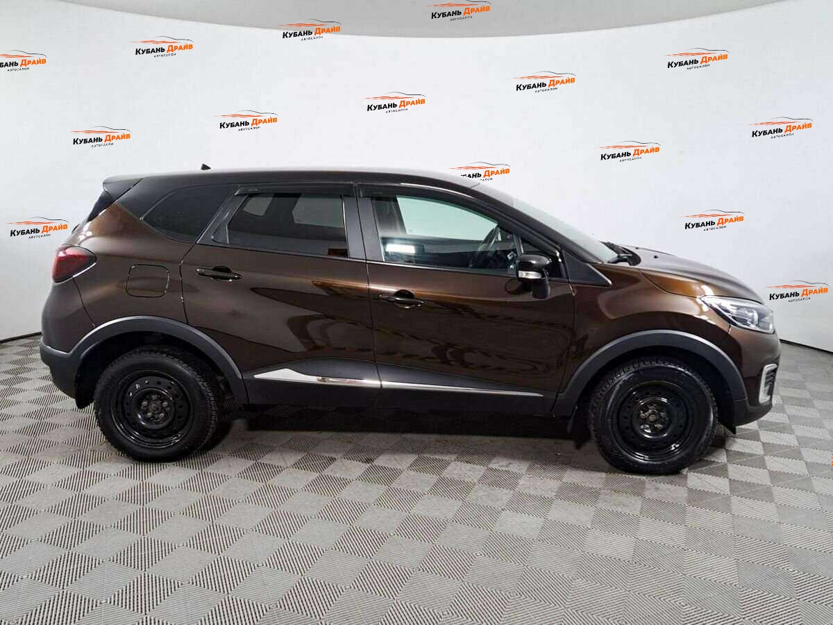 Renault Kaptur 2017 года с пробегом. Фото: #3