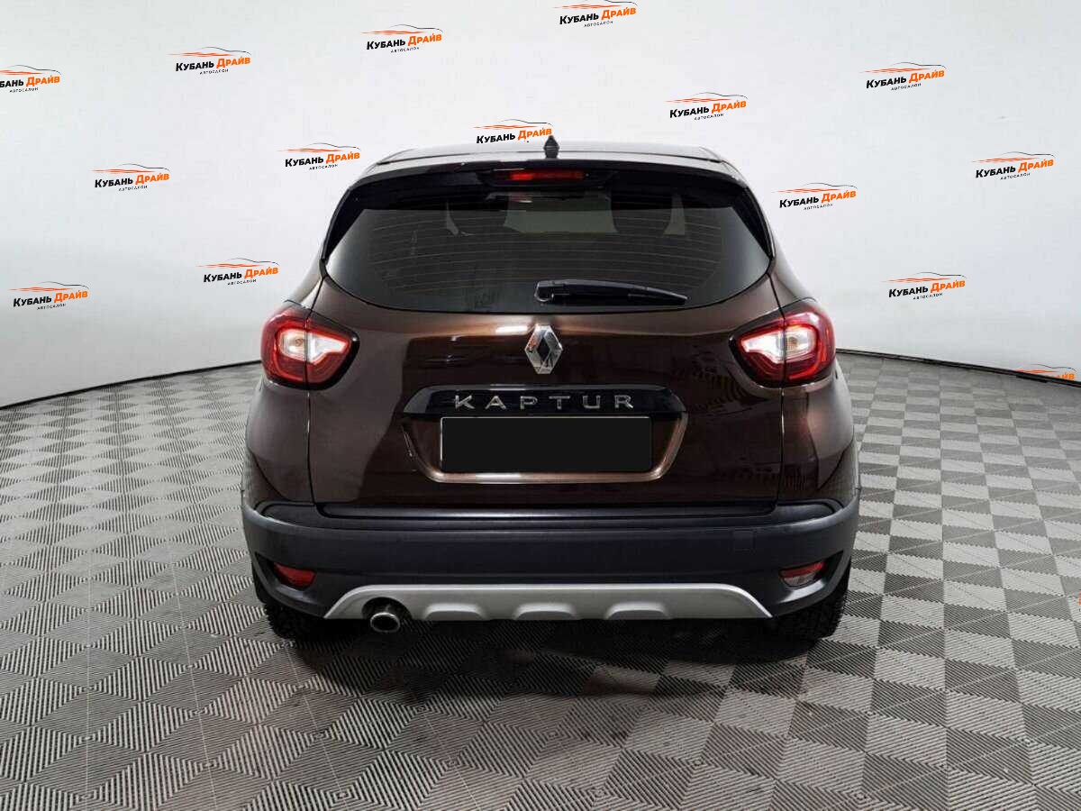 Renault Kaptur 2017 года с пробегом. Фото: #5