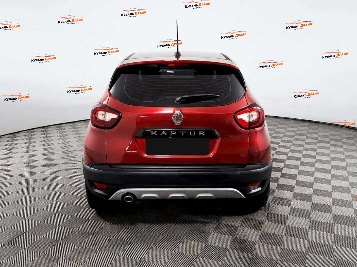 Renault Kaptur 2020 года с пробегом. Фото: #5