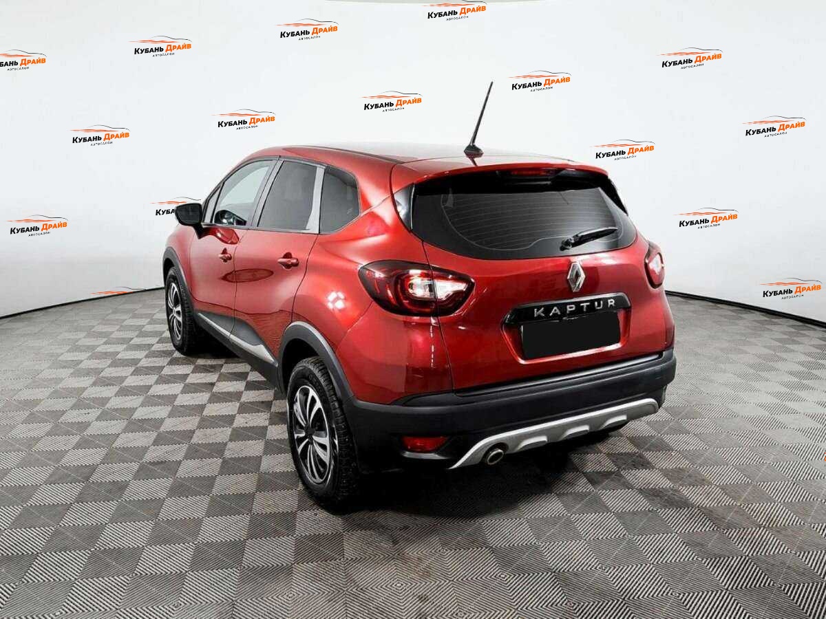 Renault Kaptur 2020 года с пробегом. Фото: #6