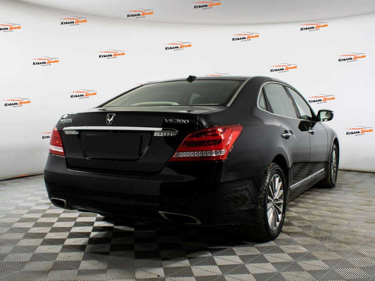 Hyundai Equus 2013 года с пробегом. Фото: #4