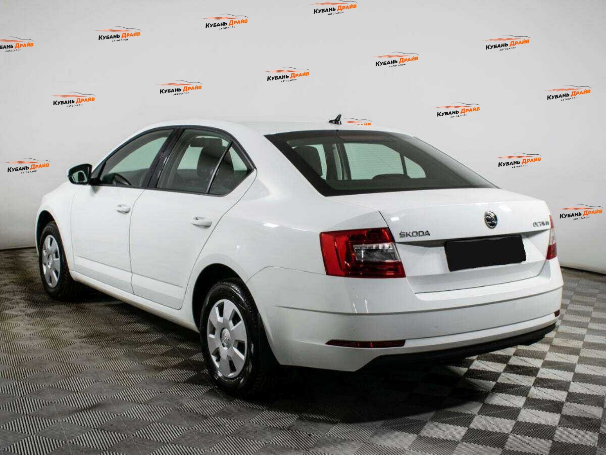 Skoda Octavia 2020 года с пробегом. Фото: #4