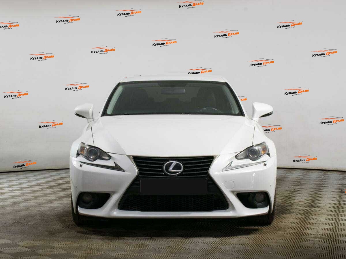 Lexus IS 2014 года с пробегом. Фото: #1
