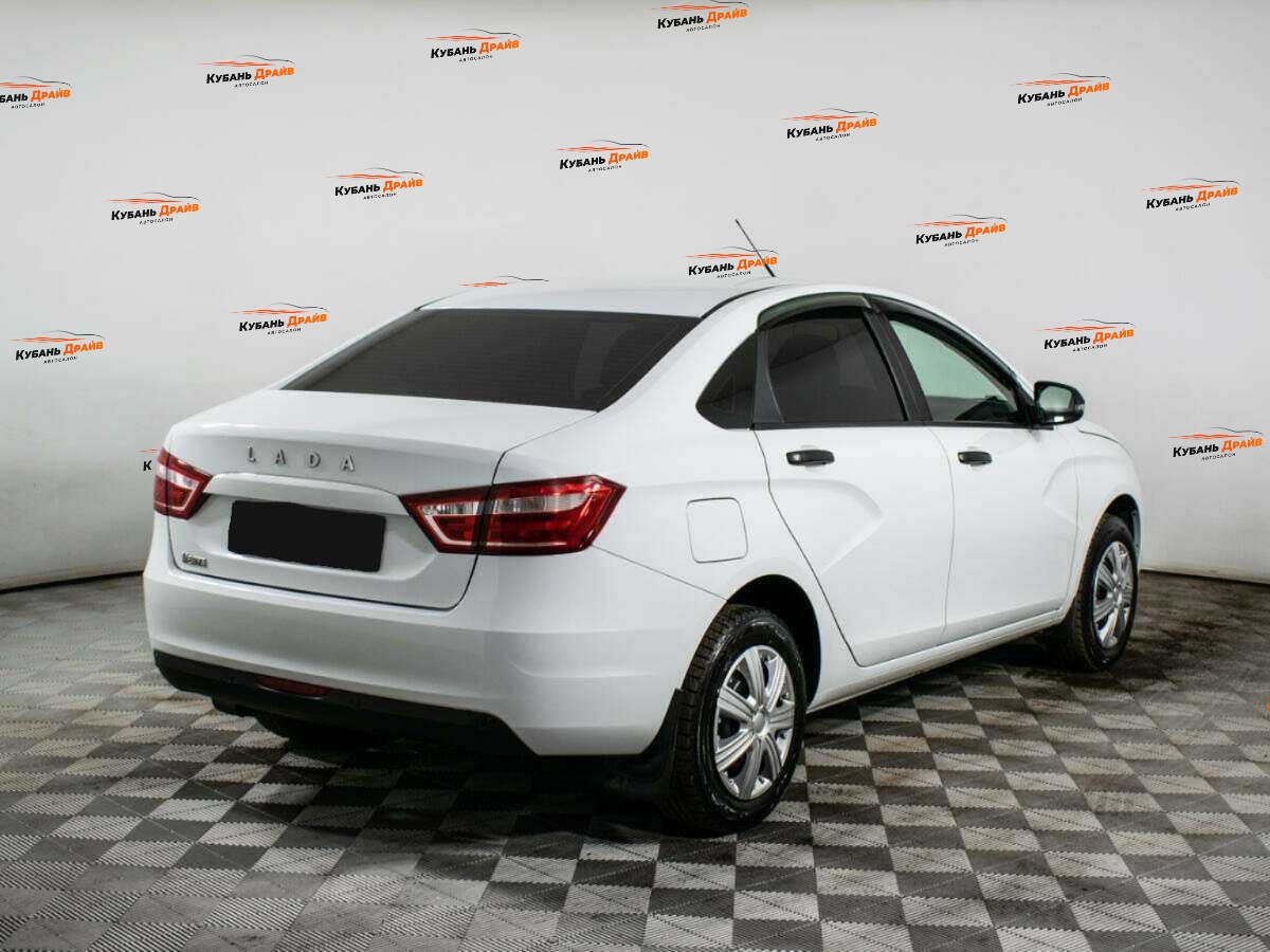 Lada (ВАЗ) Vesta 2021 года с пробегом. Фото: #4