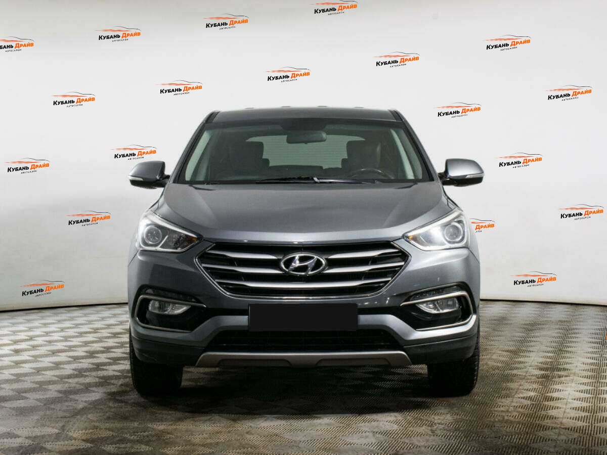 Hyundai Santa Fe 2017 года с пробегом. Фото: #1