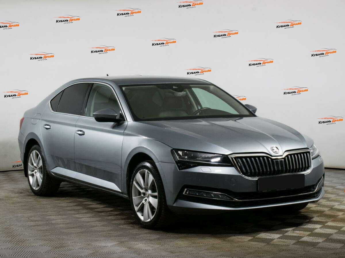 Skoda Superb 2019 года с пробегом. Фото: #2
