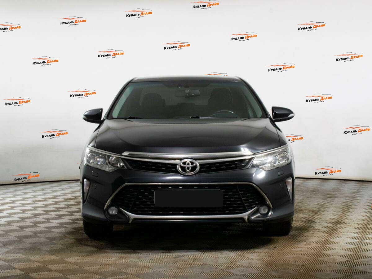 Toyota Camry 2017 года с пробегом. Фото: #1