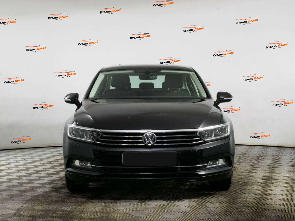 Volkswagen Passat 2017 года с пробегом. Фото: #1