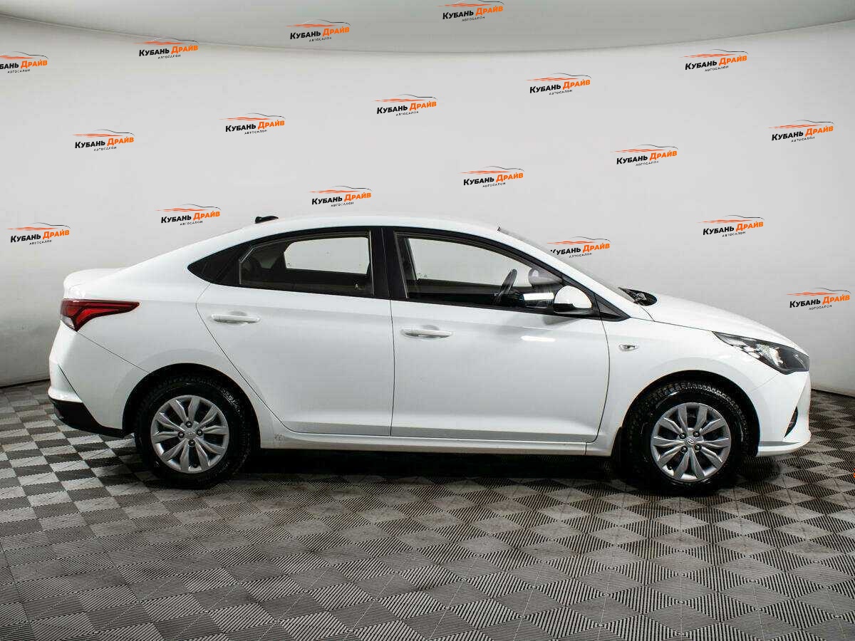 Hyundai Solaris 2020 года с пробегом. Фото: #3