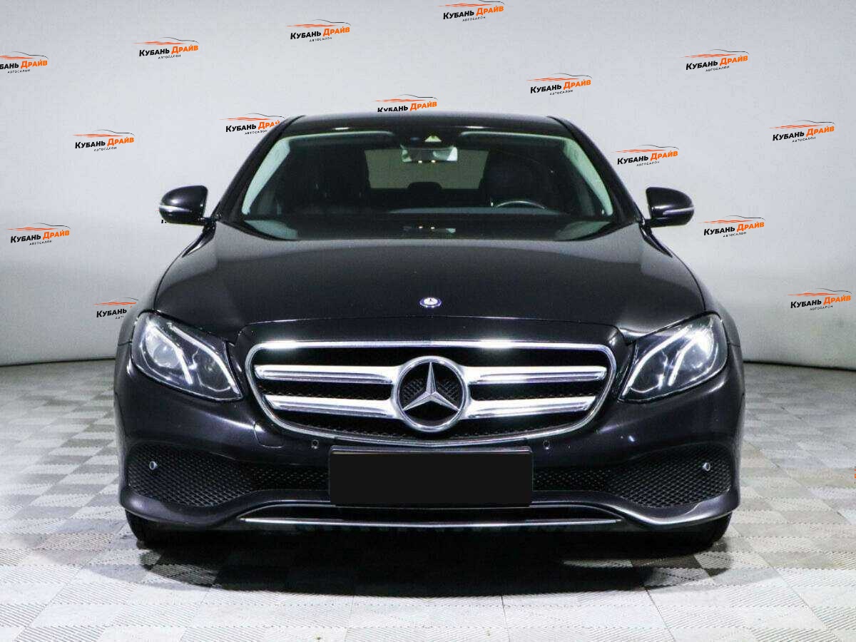 Mercedes-Benz E-Класс 2016 года с пробегом. Фото: #1