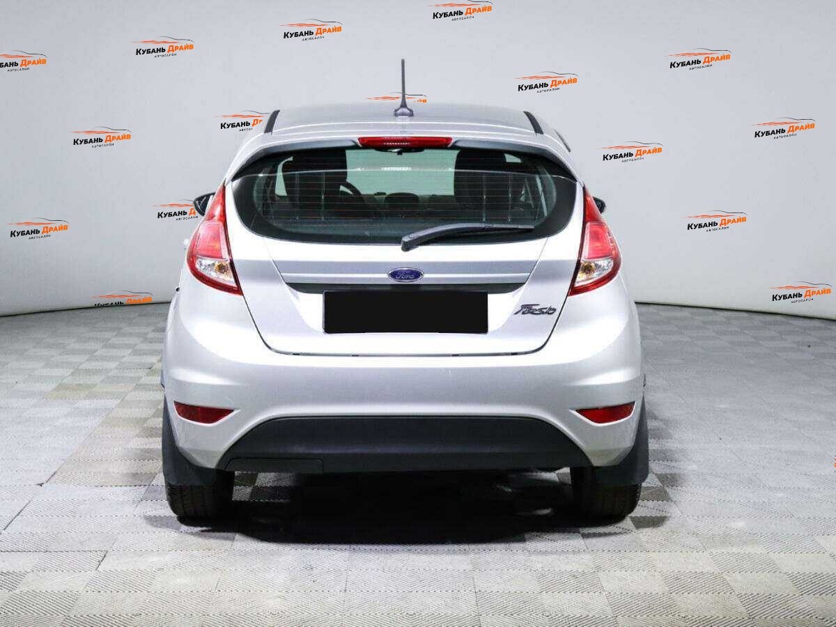 Ford Fiesta 2017 года с пробегом. Фото: #5