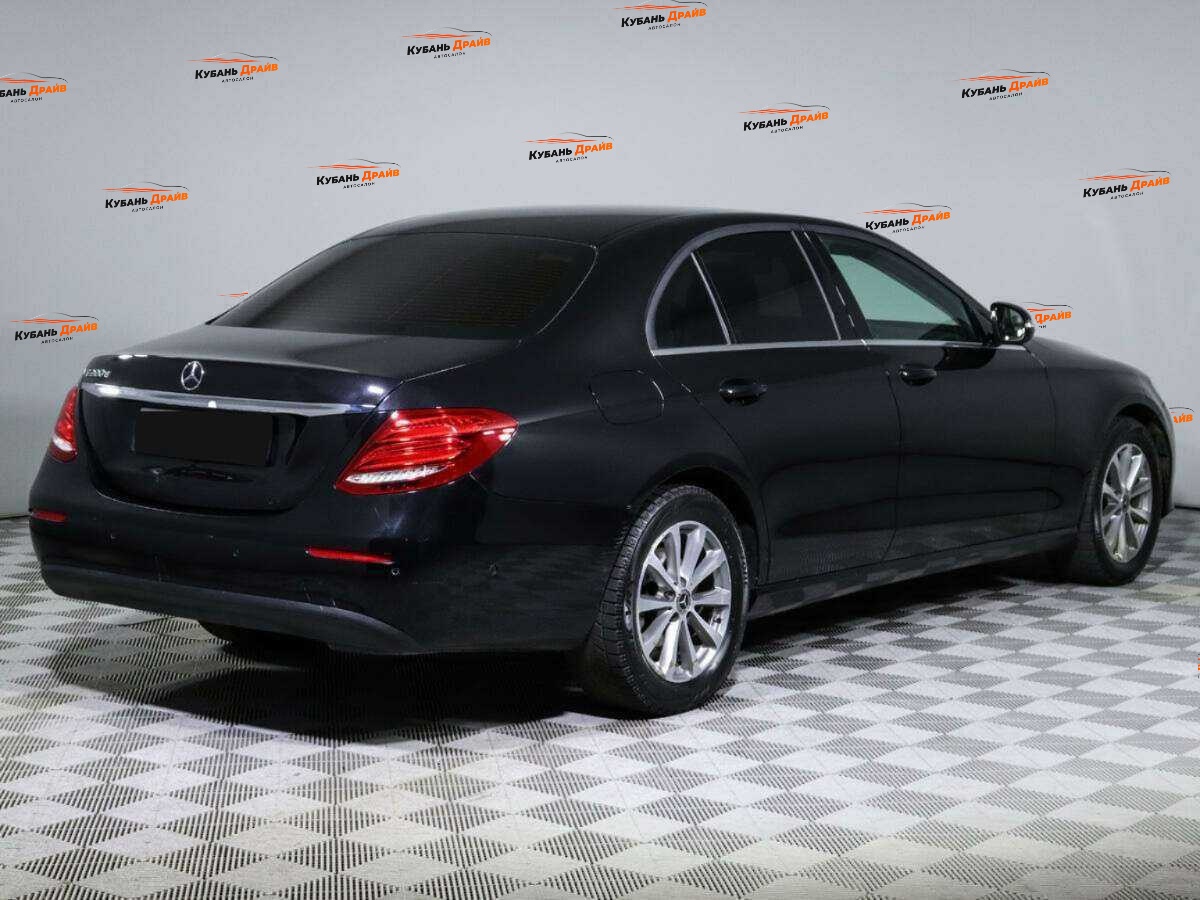 Mercedes-Benz E-Класс 2019 года с пробегом. Фото: #3