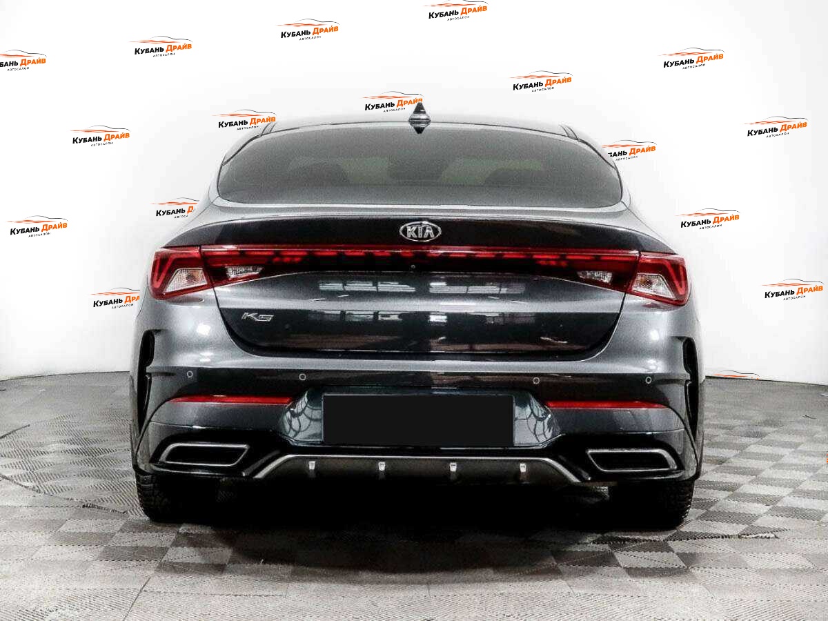 Kia K5 2021 года с пробегом. Фото: #4