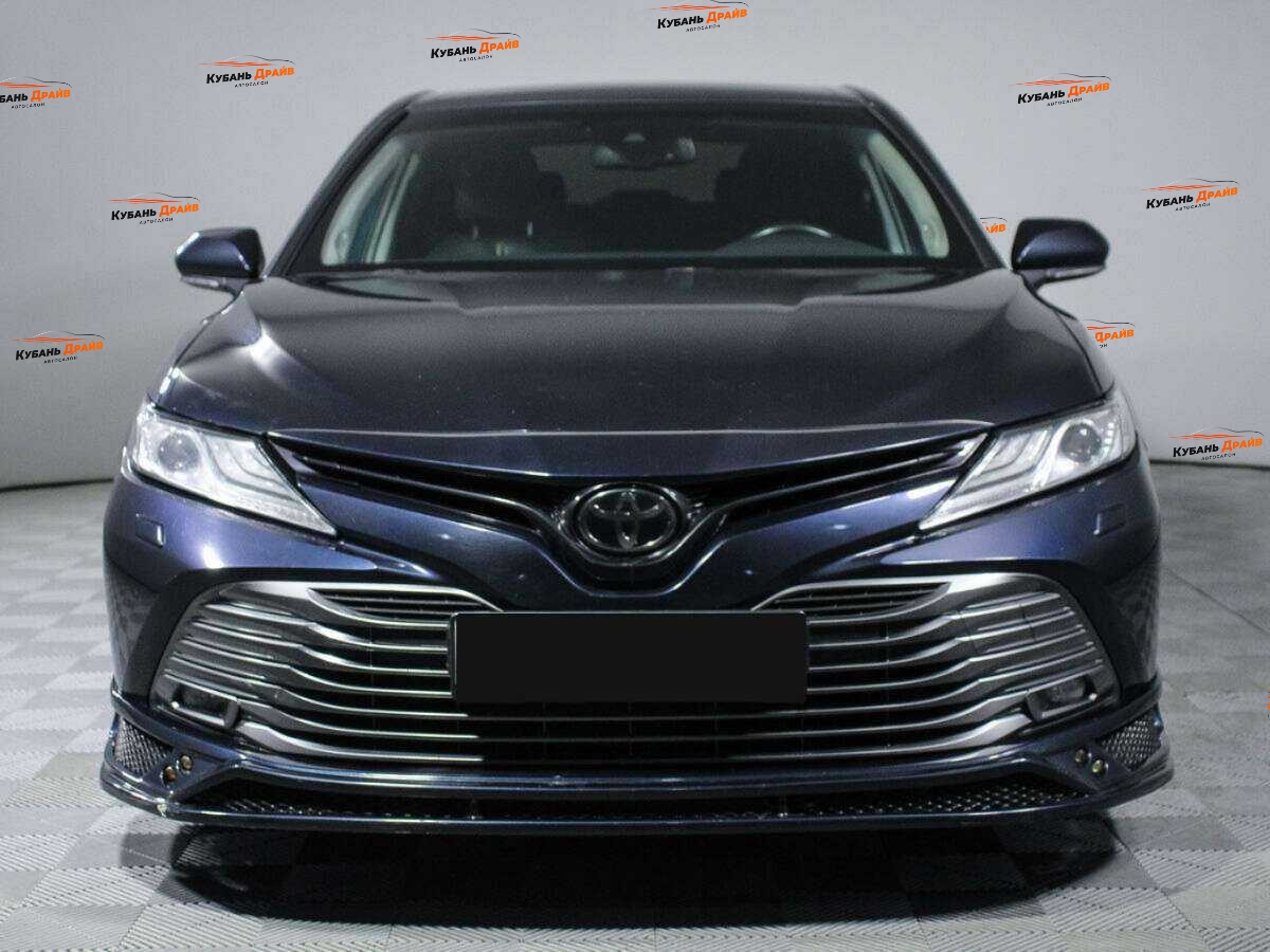 Toyota Camry 2018 года с пробегом. Фото: #1