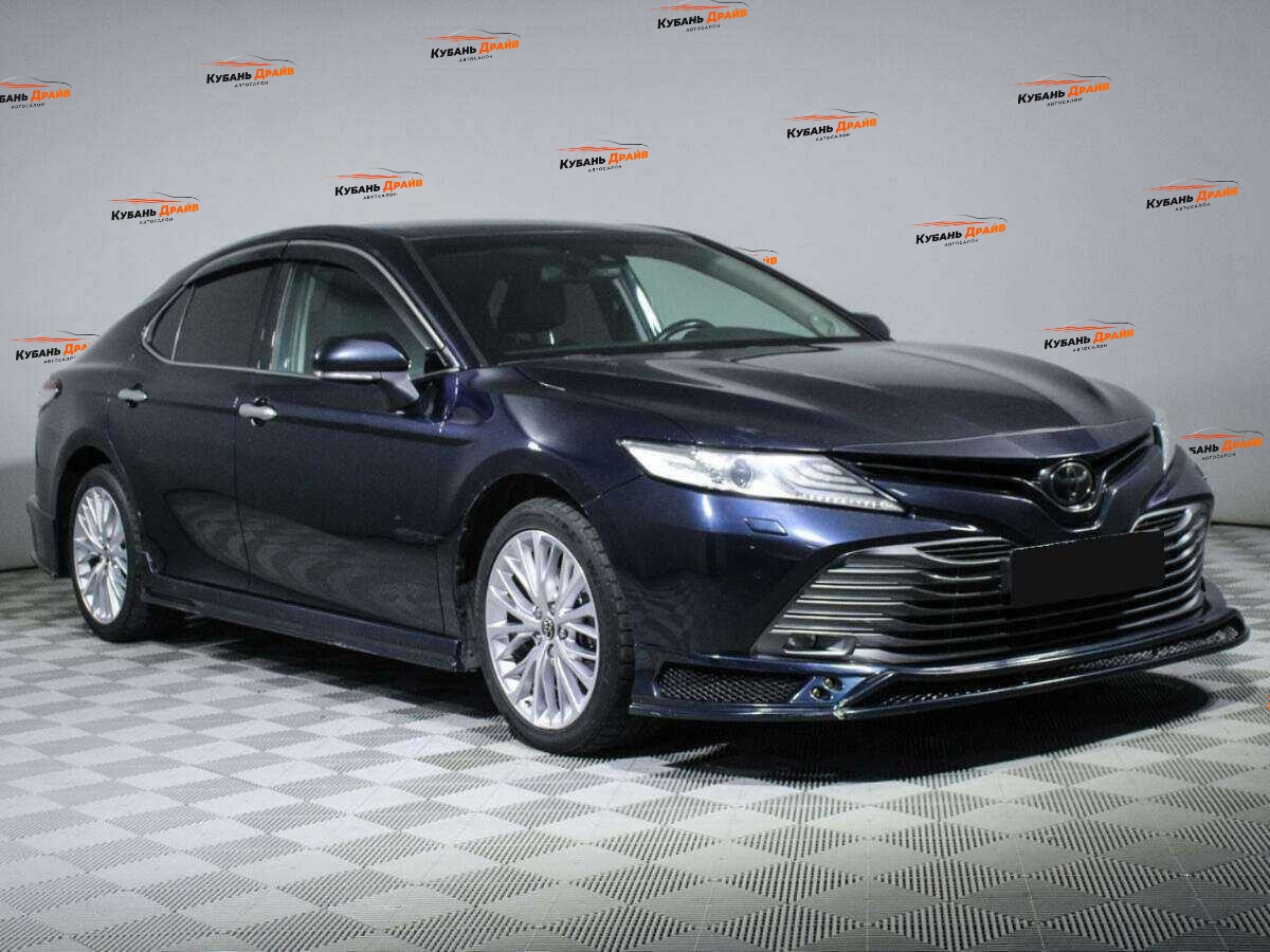 Toyota Camry 2018 года с пробегом. Фото: #2