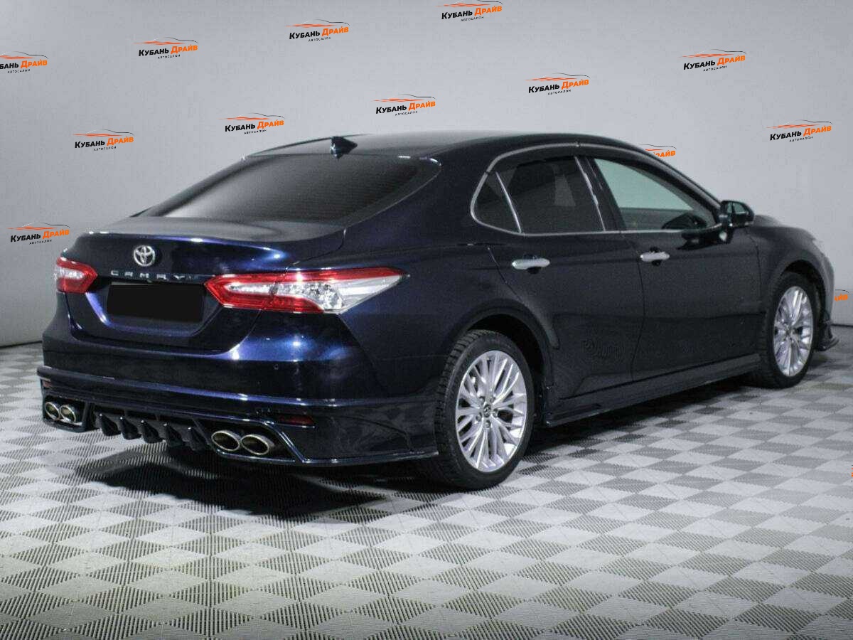 Toyota Camry 2018 года с пробегом. Фото: #3