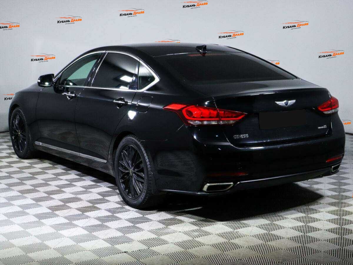 Hyundai Genesis 2014 года с пробегом. Фото: #5