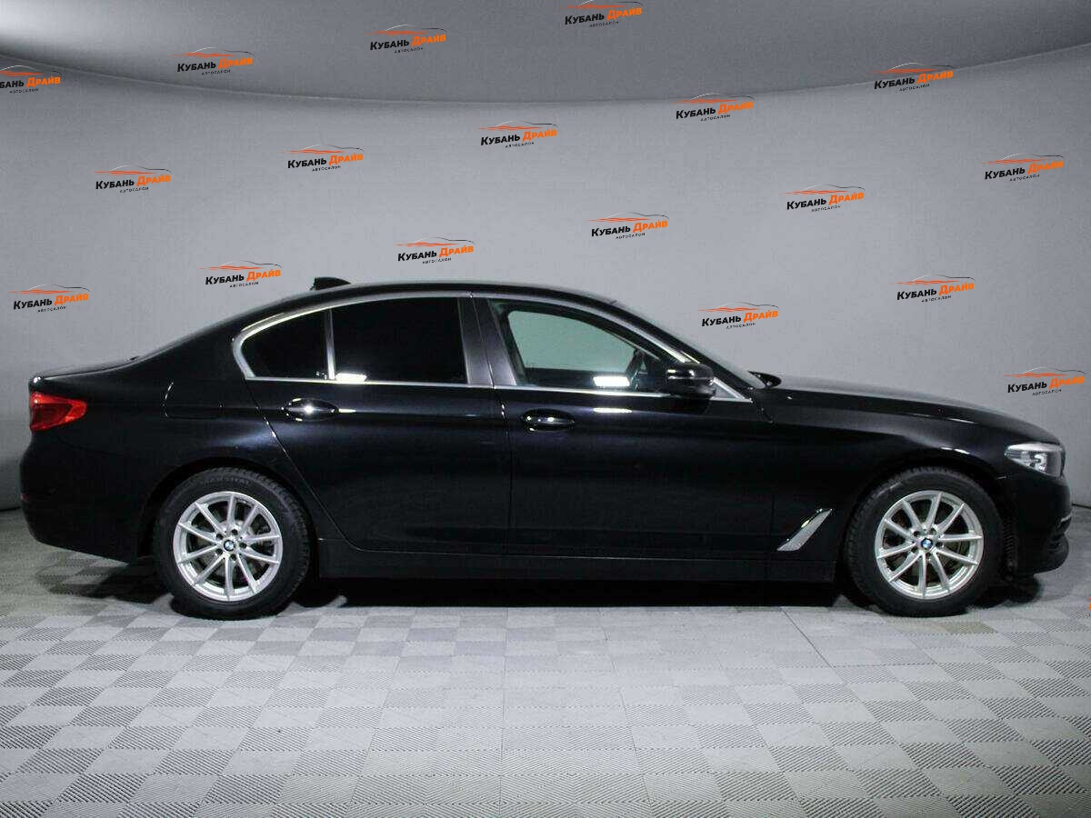 BMW 5 серии 2017 года с пробегом. Фото: #3