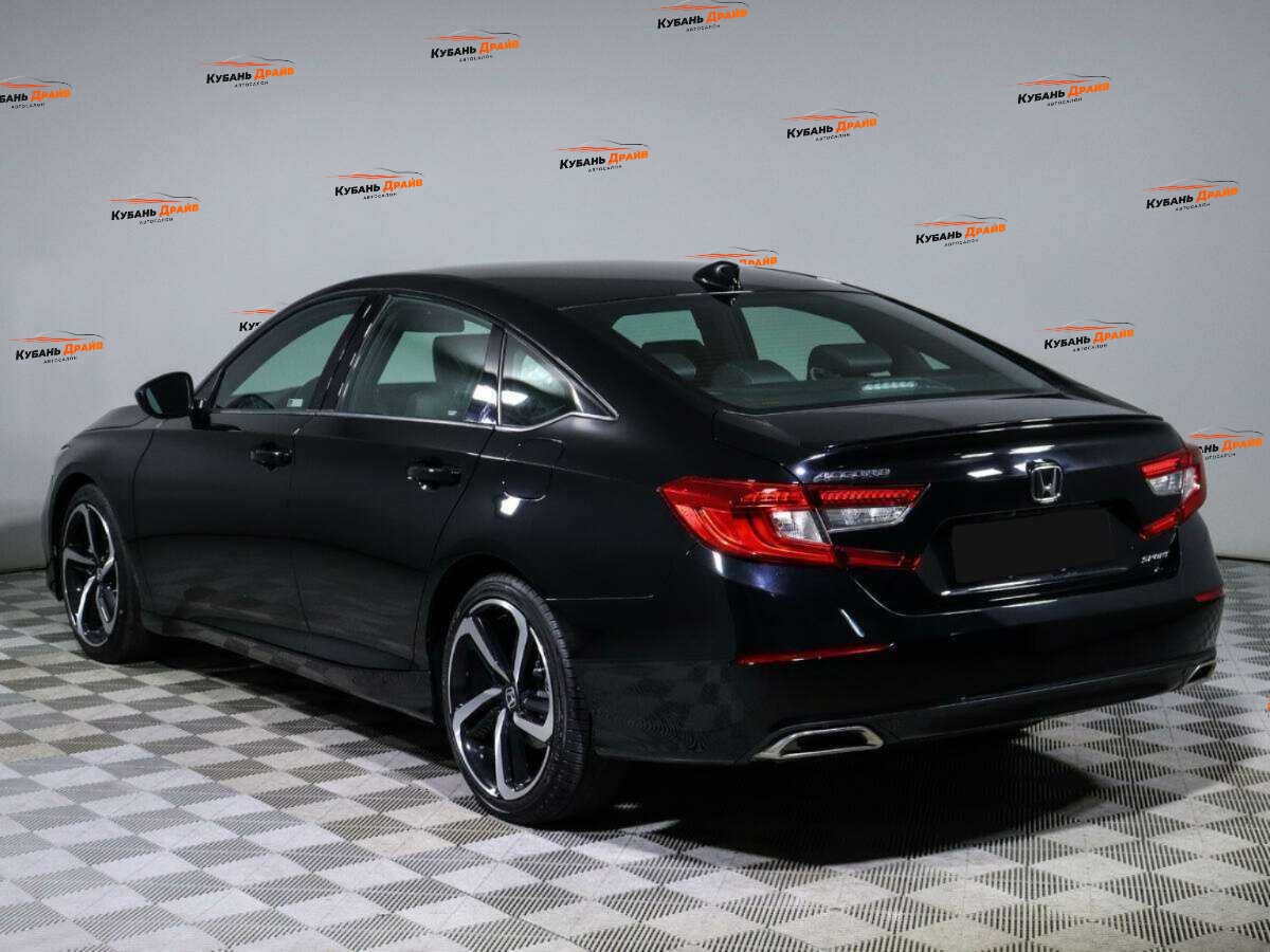 Honda Accord 2022 года с пробегом. Фото: #5