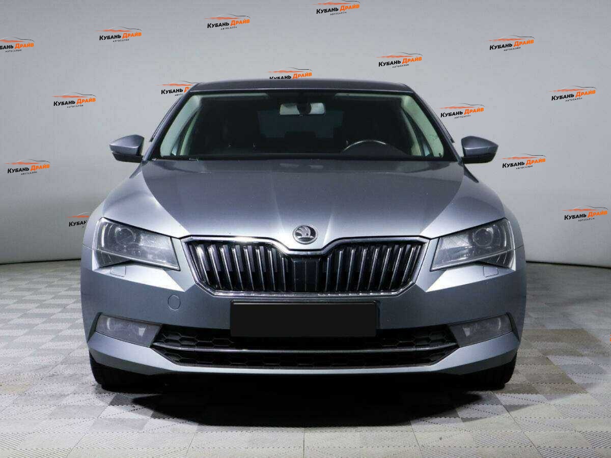 Skoda Superb 2015 года с пробегом. Фото: #1