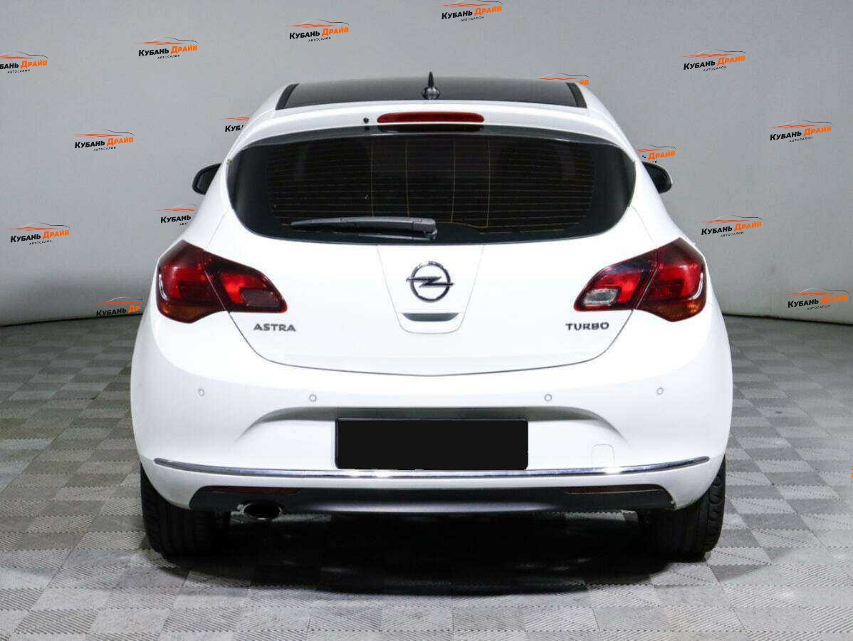 Opel Astra 2012 года с пробегом. Фото: #3