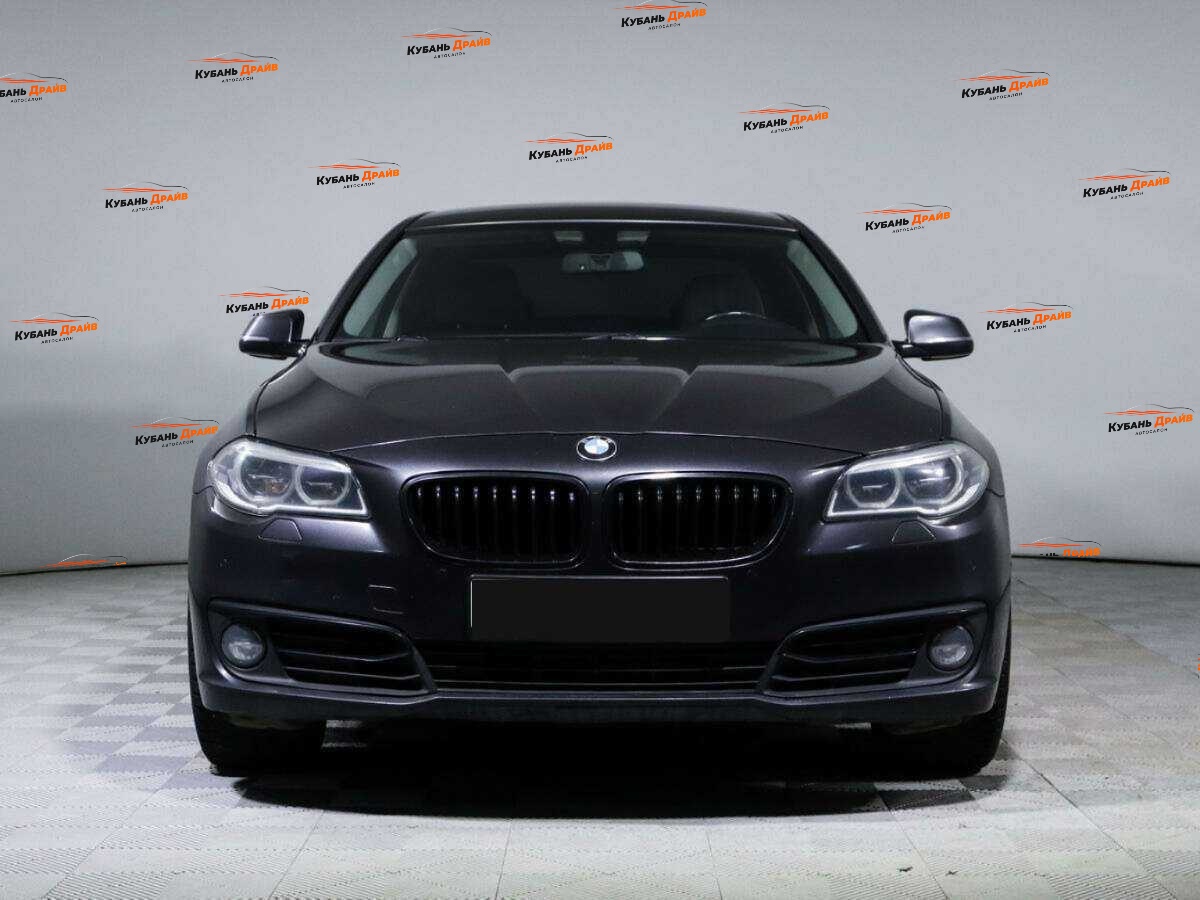 BMW 5 серии 2015 года с пробегом. Фото: #1