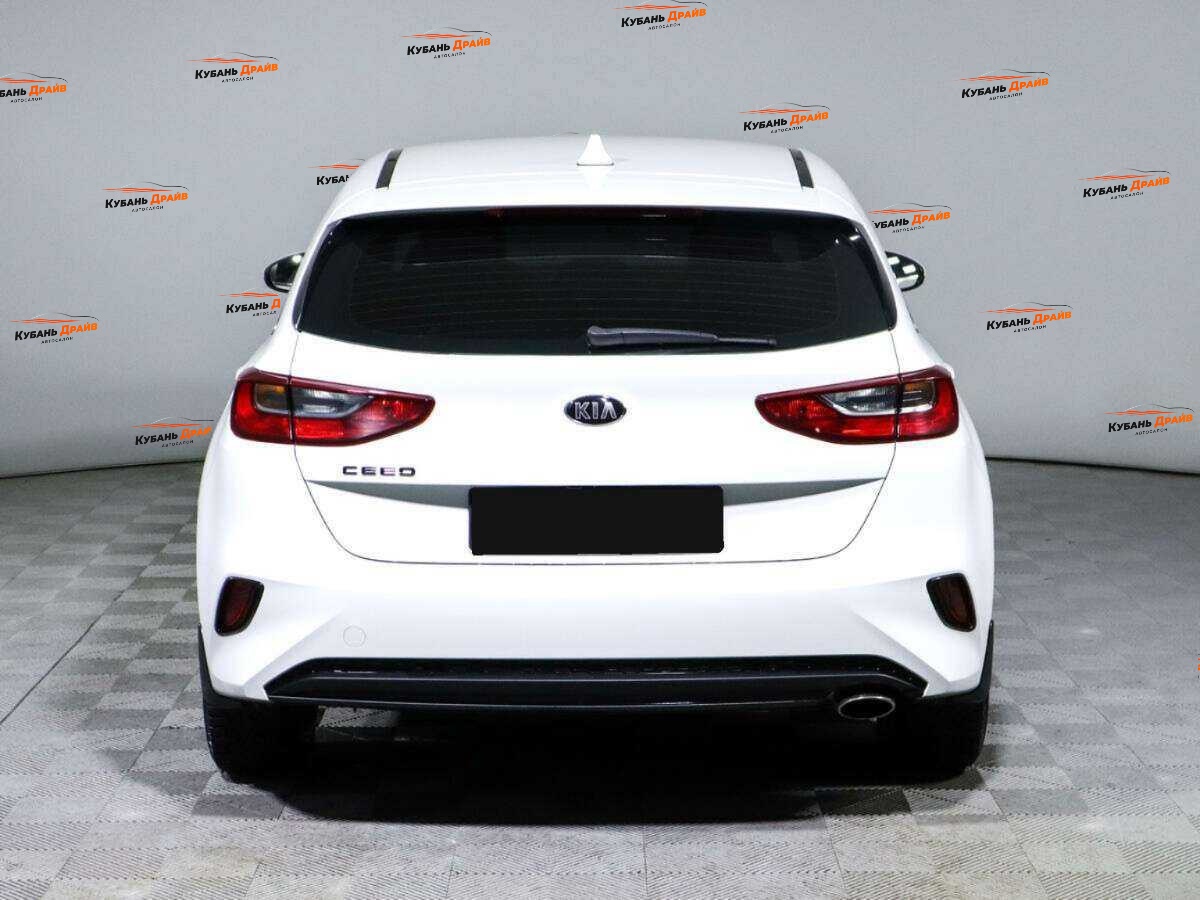 Kia Ceed 2018 года с пробегом. Фото: #4