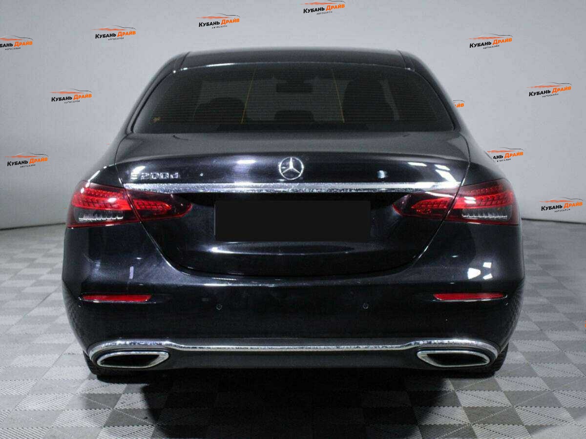 Mercedes-Benz E-Класс 2020 года с пробегом. Фото: #4