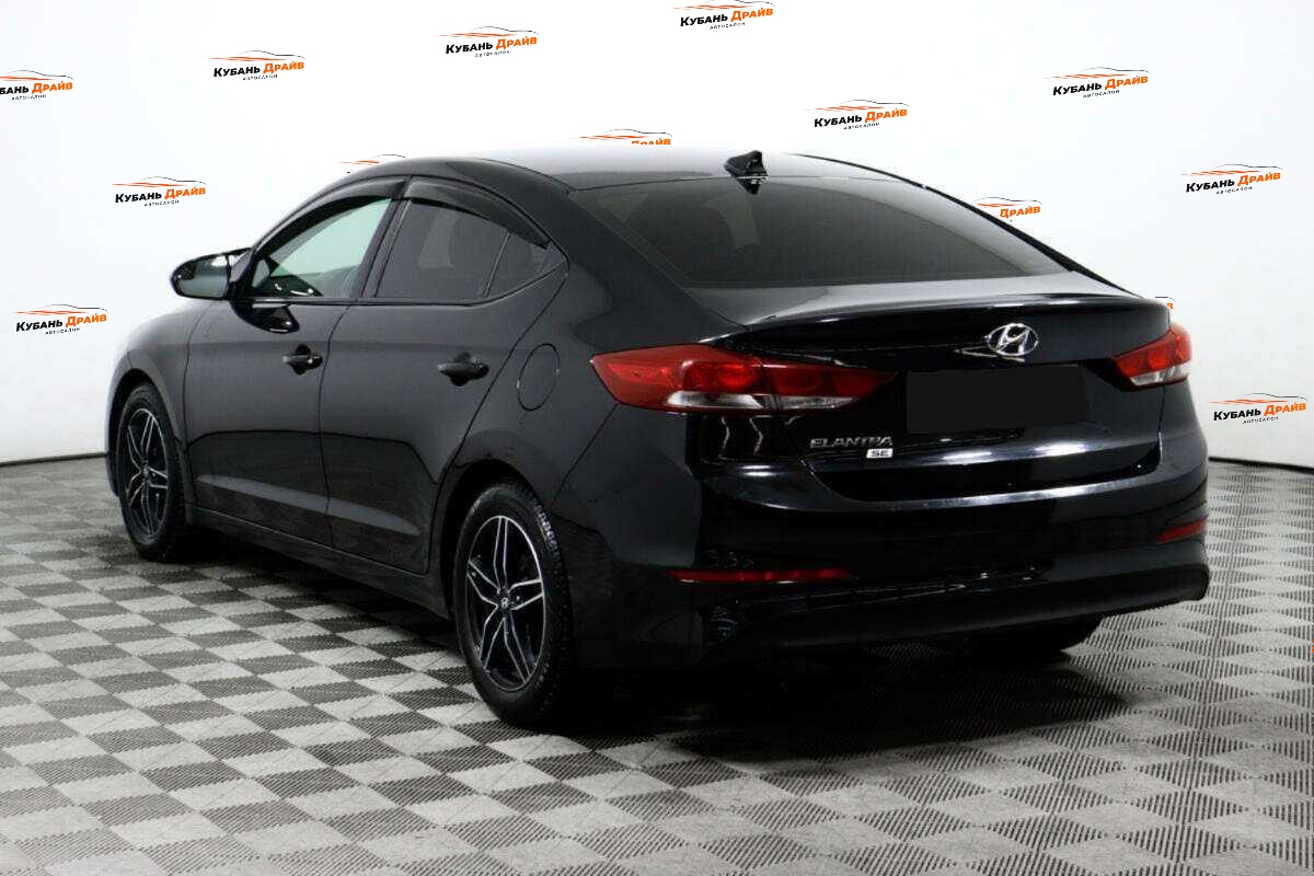 Hyundai Elantra 2018 года с пробегом. Фото: #6