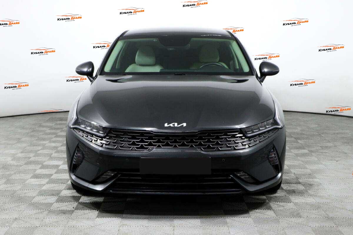 Kia K5 2021 года с пробегом. Фото: #1