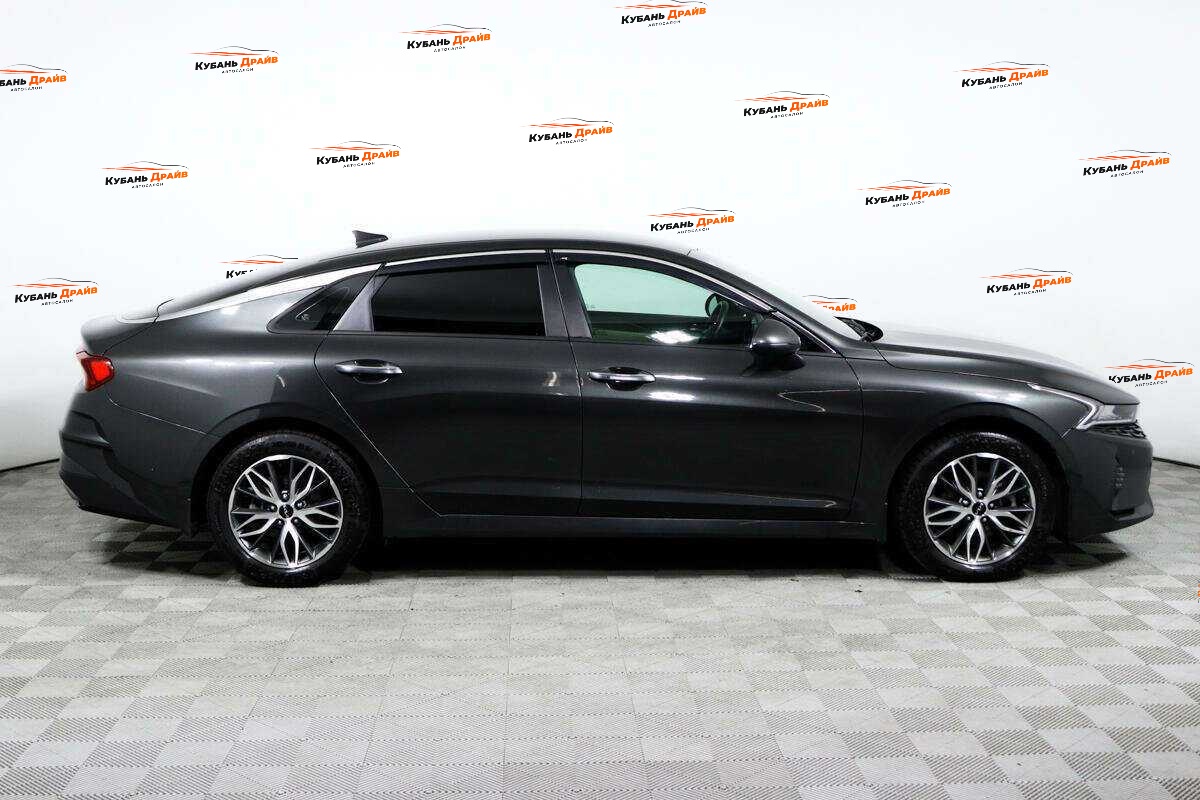 Kia K5 2021 года с пробегом. Фото: #3