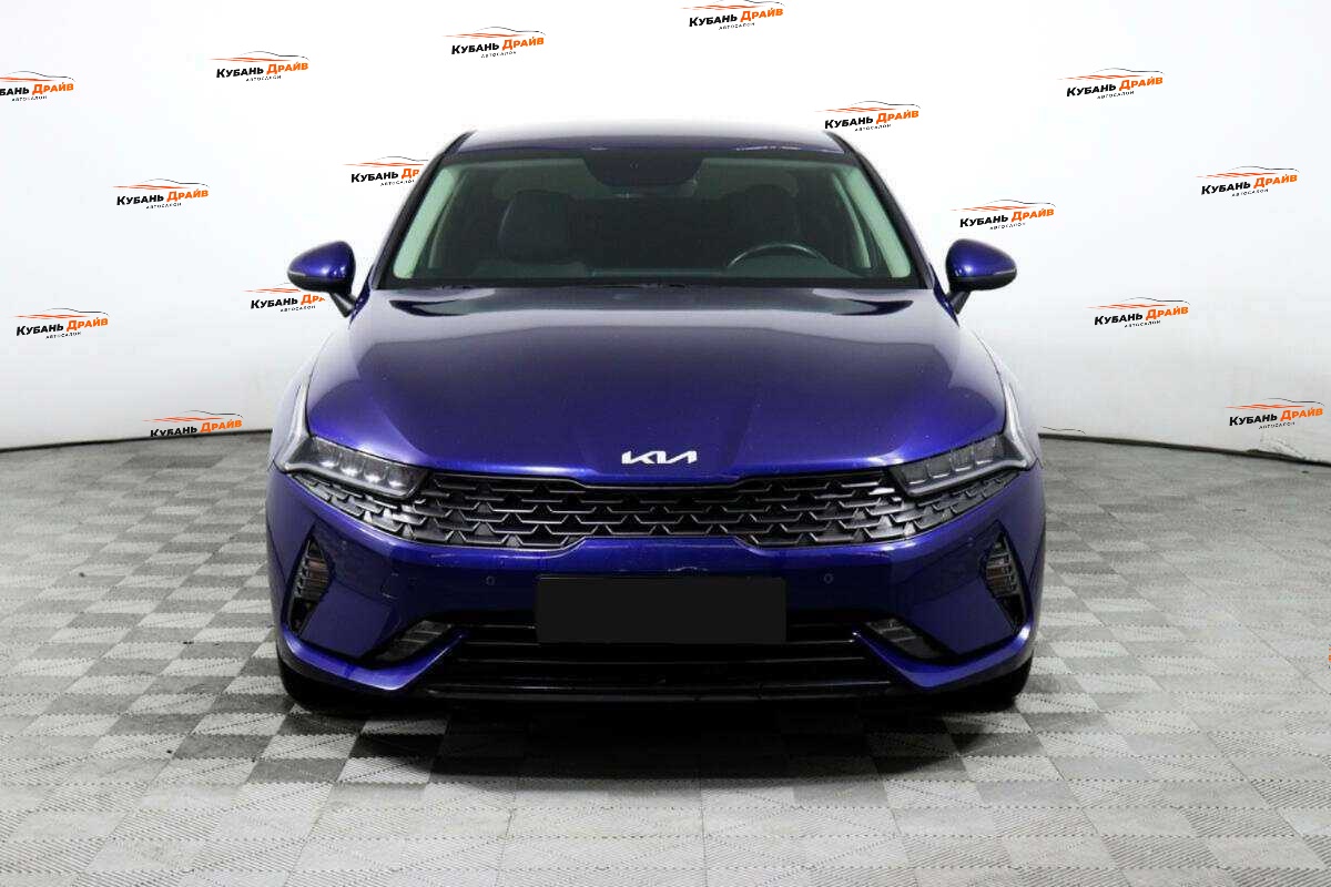 Kia K5 2021 года с пробегом. Фото: #1