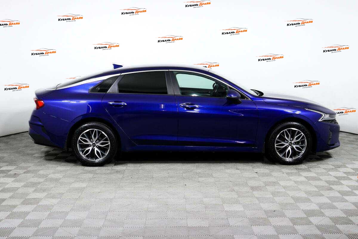 Kia K5 2021 года с пробегом. Фото: #3